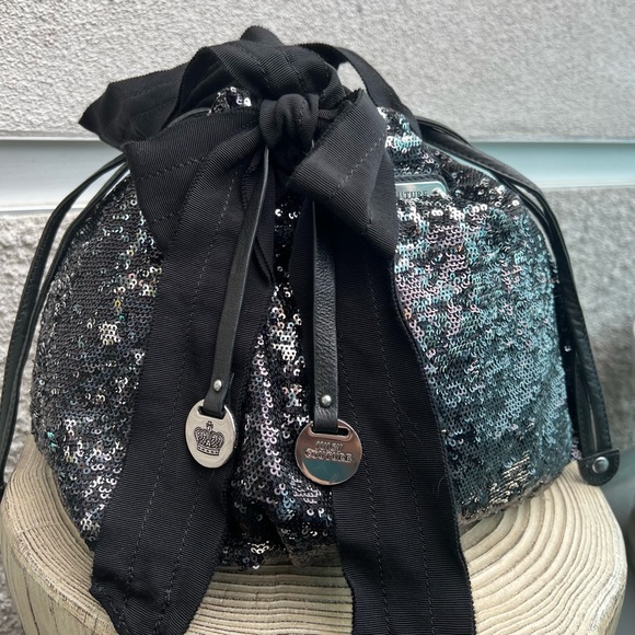 Rare Silver & Black Juicy Couture
Sequin Drawstring Bucket Tote Bag - Picture 3 of 4